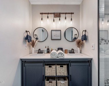 12216 N 65th Street - Photo Thumbnail 43