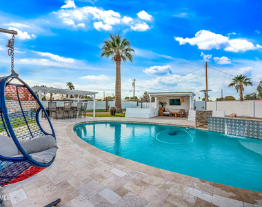 12216 N 65th Street - Photo Thumbnail 32