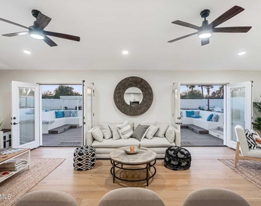 12216 N 65th Street - Photo Thumbnail 3