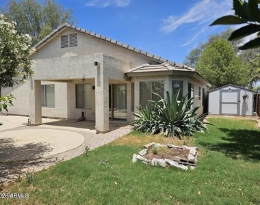 3325 E Ford Avenue - Photo Thumbnail 8