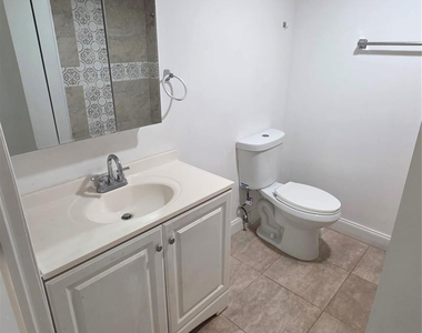1758 Nw 55th Avenue - Photo Thumbnail 5