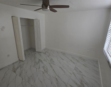 1758 Nw 55th Avenue - Photo Thumbnail 12