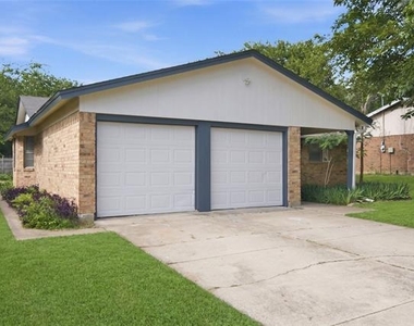 6017 Blueridge Drive - Photo Thumbnail 2