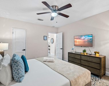 1508 Ne 15th Avenue - Photo Thumbnail 6