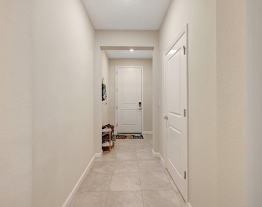 1807 Se Ocean Cove Way - Photo Thumbnail 3