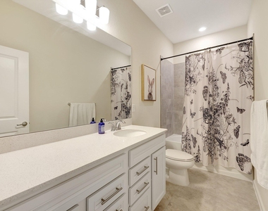 1807 Se Ocean Cove Way - Photo Thumbnail 22