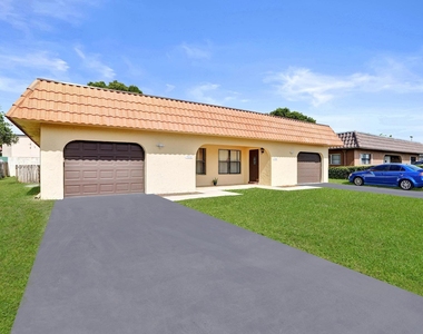7010-7012 Nw 78th Avenue - Photo Thumbnail 3