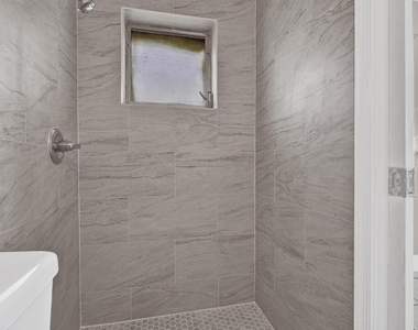 7010-7012 Nw 78th Avenue - Photo Thumbnail 22