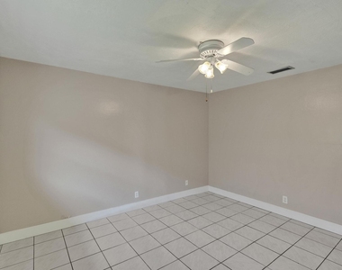 7010-7012 Nw 78th Avenue - Photo Thumbnail 29