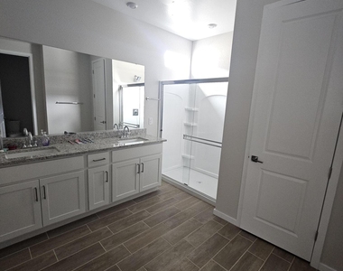 23011 W Potter Drive - Photo Thumbnail 16