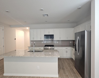 23011 W Potter Drive - Photo Thumbnail 12
