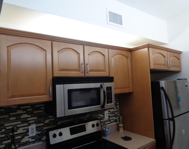 2512 Se Anchorage Cove Se - Photo Thumbnail 7