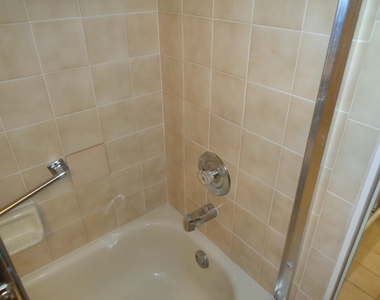 2512 Se Anchorage Cove Se - Photo Thumbnail 12