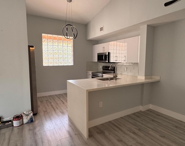 6936 Sw 39th Street - Photo Thumbnail 14