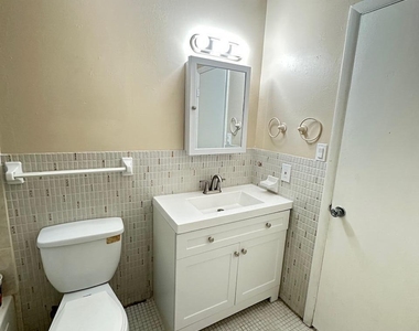 348 S Federal Highway - Photo Thumbnail 13