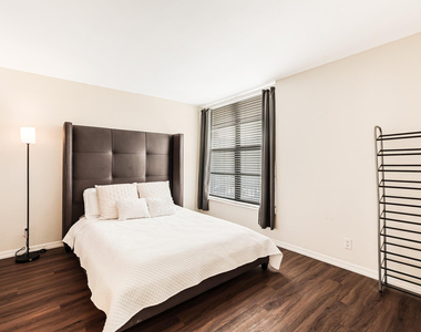 6 Royal Palm Way - Photo Thumbnail 15