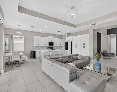16293 Melogold Drive - Photo Thumbnail 11