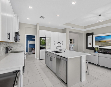 16293 Melogold Drive - Photo Thumbnail 17