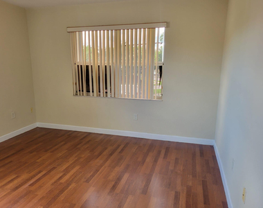 1570 Ne 33 Road - Photo Thumbnail 18