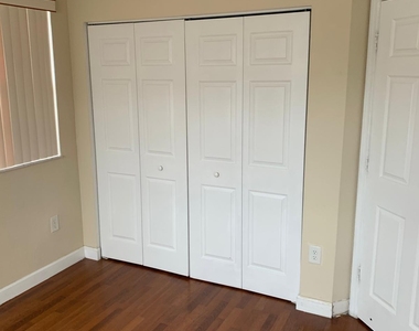 1570 Ne 33 Road - Photo Thumbnail 30