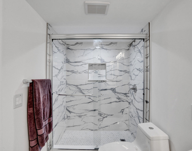 3601 Inverrary Drive - Photo Thumbnail 18