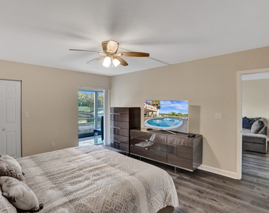 3601 Inverrary Drive - Photo Thumbnail 12