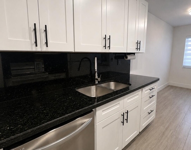 130 Nw 57th Street - Photo Thumbnail 5