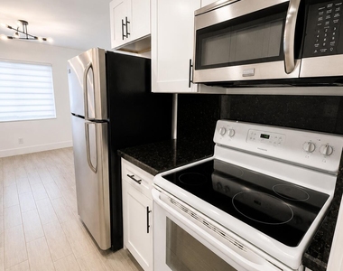130 Nw 57th Street - Photo Thumbnail 6