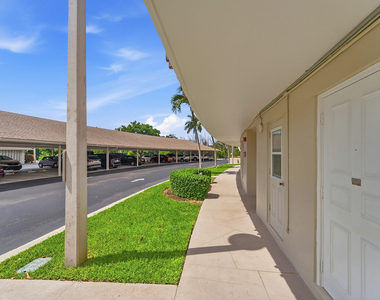1427 E Hillsboro Boulevard - Photo Thumbnail 5