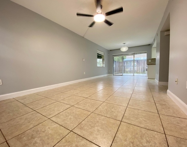 12366 Sw 51st Place - Photo Thumbnail 12