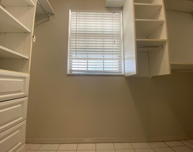 12366 Sw 51st Place - Photo Thumbnail 32
