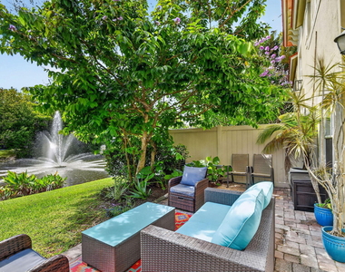112 Monterey Bay Drive - Photo Thumbnail 9