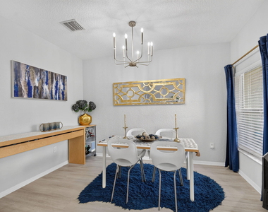 112 Monterey Bay Drive - Photo Thumbnail 4