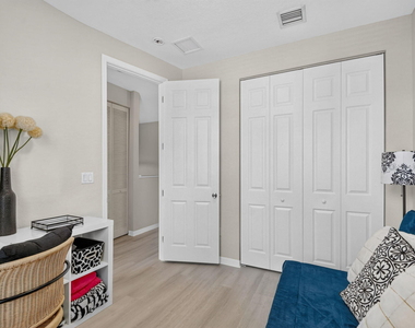 112 Monterey Bay Drive - Photo Thumbnail 31