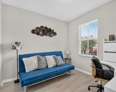 112 Monterey Bay Drive - Photo Thumbnail 26