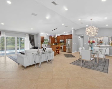 10305 Crosswind Road - Photo Thumbnail 4