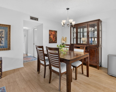 5037 Lakefront Boulevard - Photo Thumbnail 12