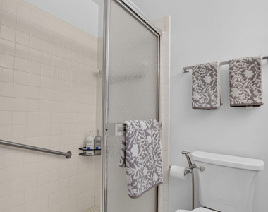 5037 Lakefront Boulevard - Photo Thumbnail 30