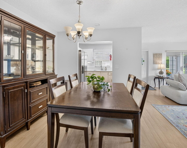 5037 Lakefront Boulevard - Photo Thumbnail 18