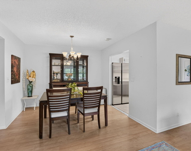 5037 Lakefront Boulevard - Photo Thumbnail 8