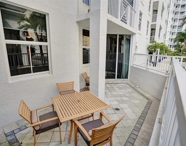 255 Evernia Street - Photo Thumbnail 18