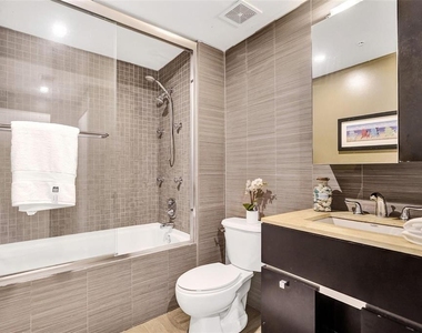 255 Evernia Street - Photo Thumbnail 20