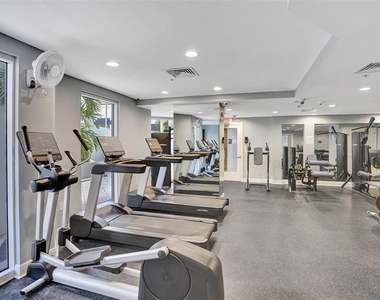 255 Evernia Street - Photo Thumbnail 23