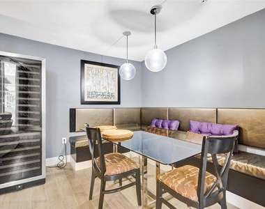 255 Evernia Street - Photo Thumbnail 5