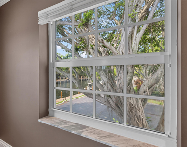 6515 Bay Club Drive - Photo Thumbnail 2