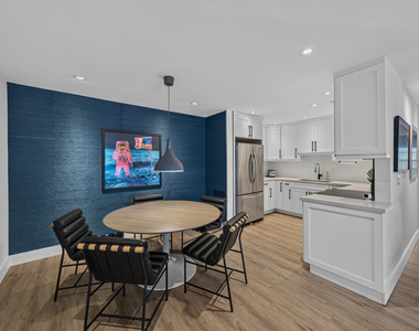 6515 Bay Club Drive - Photo Thumbnail 21