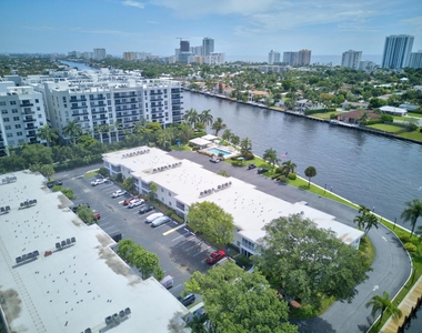 6515 Bay Club Drive - Photo Thumbnail 15