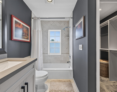 6515 Bay Club Drive - Photo Thumbnail 8