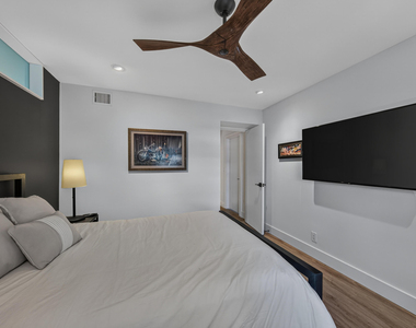 6515 Bay Club Drive - Photo Thumbnail 30