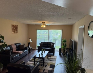 4163 N Haverhill Road - Photo Thumbnail 4
